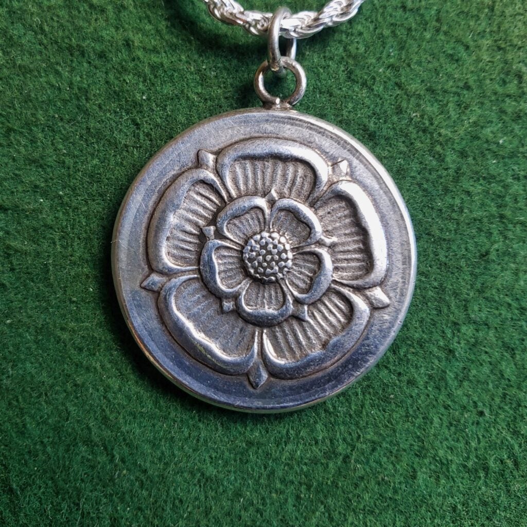 Tudor Rose Medallion